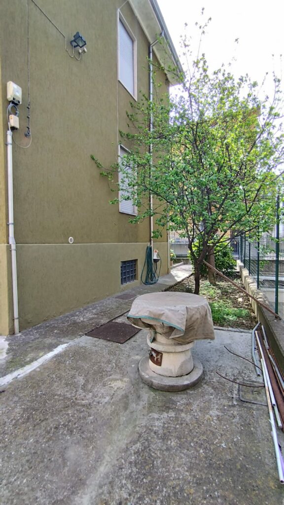 530ff810-9f76-4354-83ea-2def86664218(1)