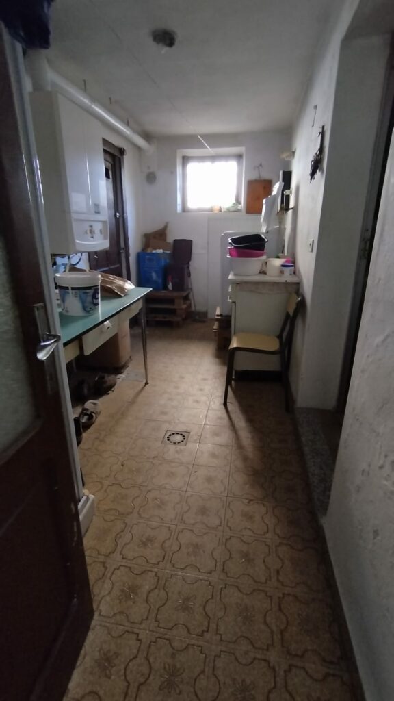 c34a62f1-76ea-44da-a925-2e4369a36d52(1)