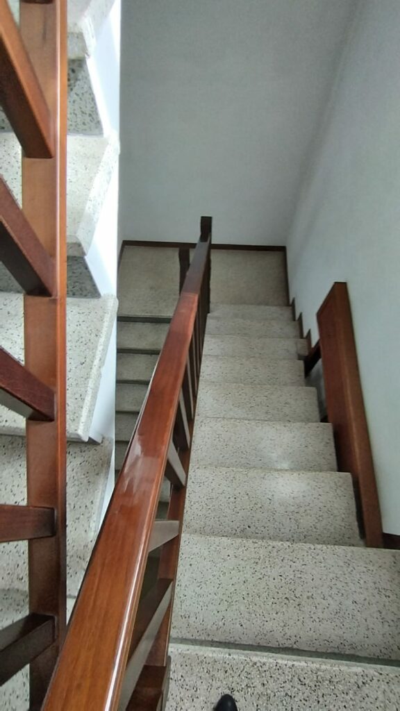 c4ffc9ca-f5ea-4983-8b06-a3697f2dbdd9(1)