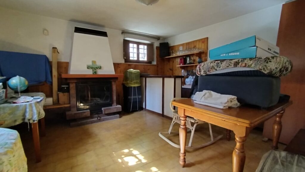 dbc459ed-36ff-4e46-a72e-91cef435eea0(1)