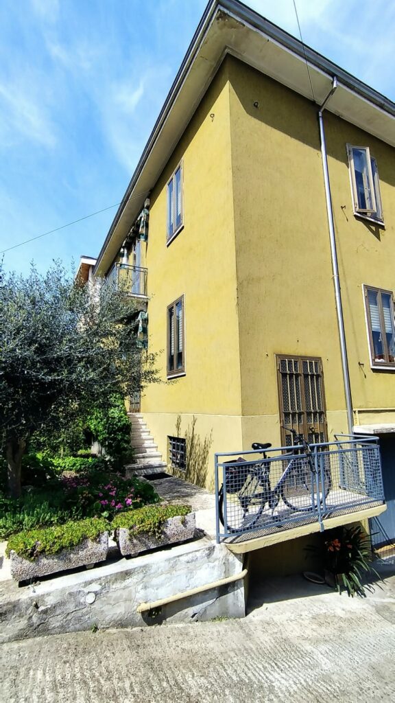 f8aa0eda-ad2f-4f2a-a436-23812e7d104e(1)