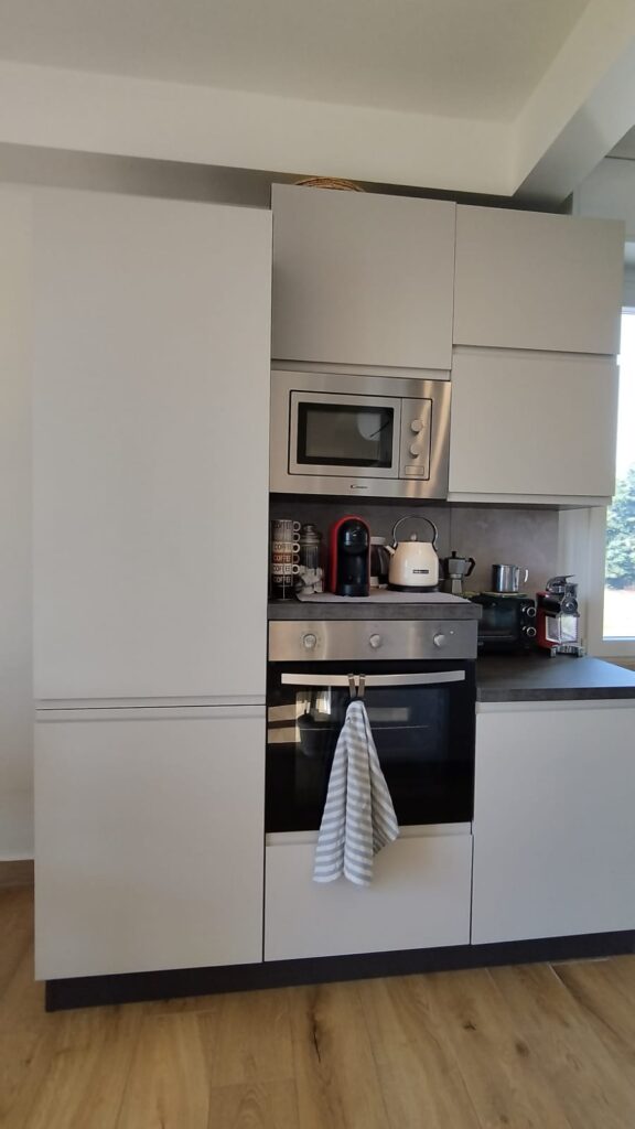 212d0de5-415c-4d28-8566-e52726126daf