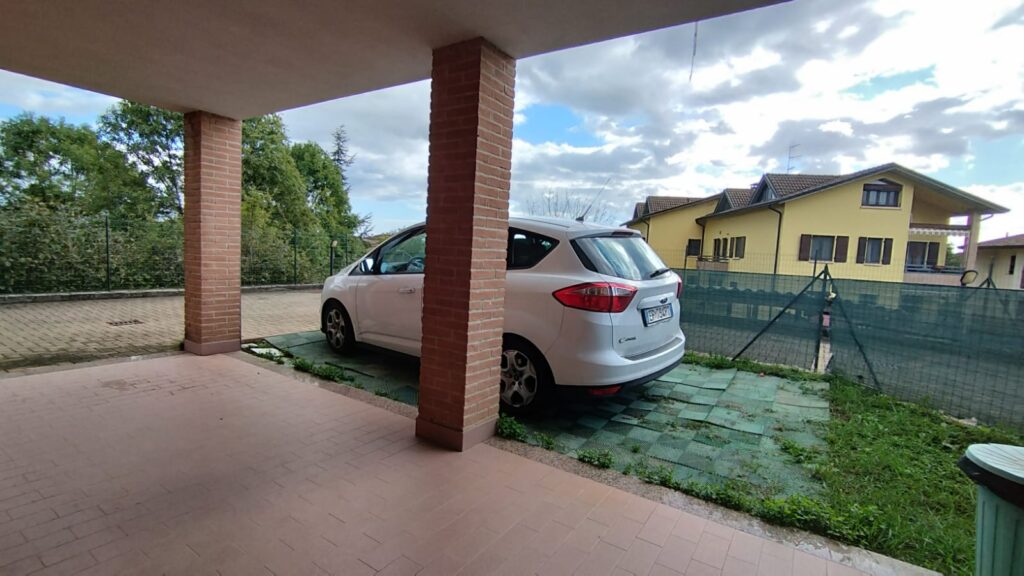 2871f704-8861-4d92-ad6a-5a6245267fdd