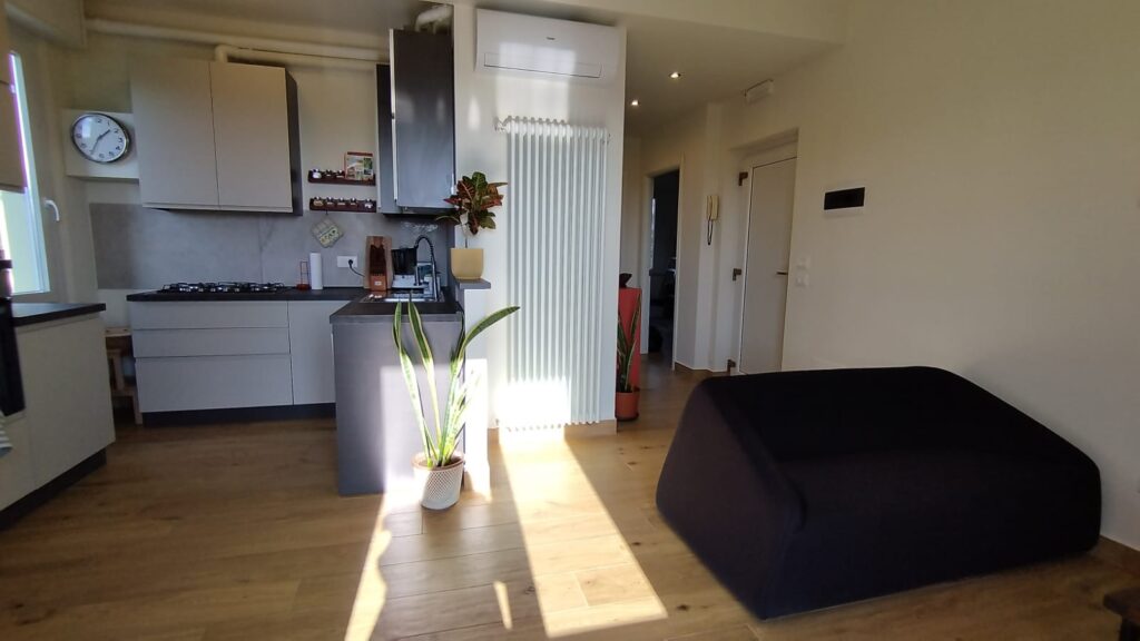 5647d643-c437-47c5-a1a7-6f7869ad968a