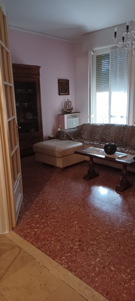 6fd8ede3-c348-4a82-8da2-fdb7c330c6dc