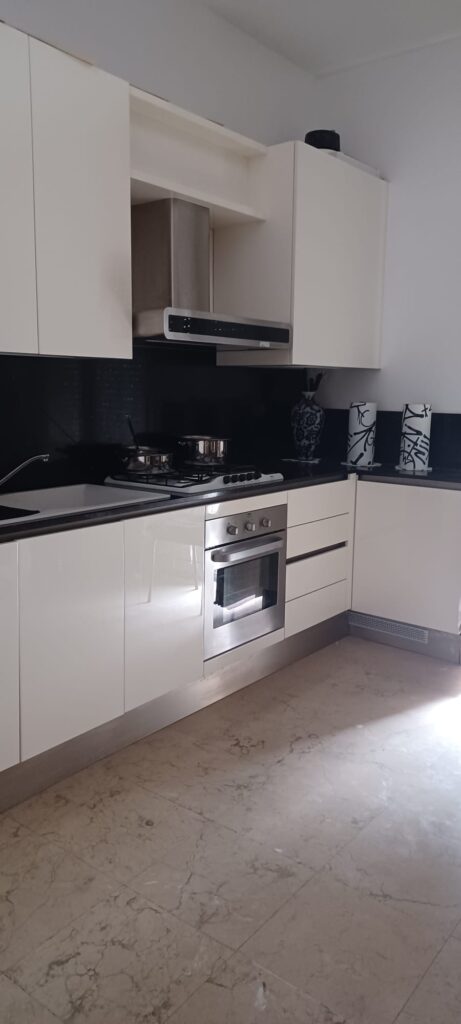 71eb1604-069e-406c-925b-c1c90a578bc9