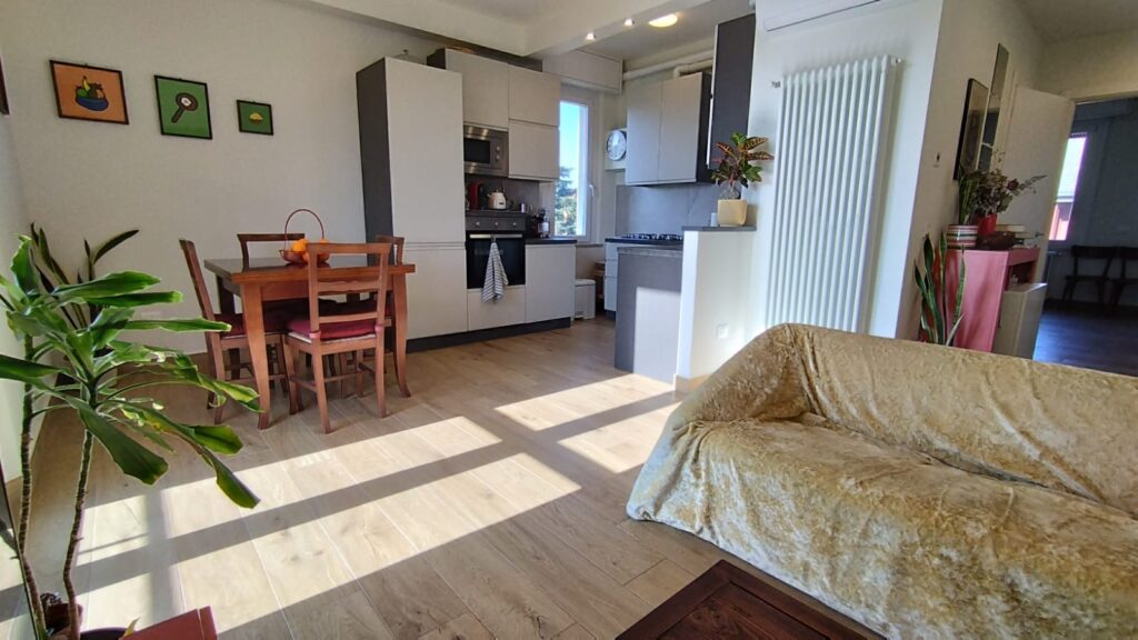 84483780-9a08-4bae-9612-82ffa2b842b8