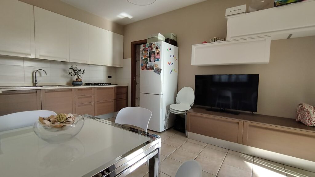 85623b95-4aef-4522-a942-176e5ff345f7