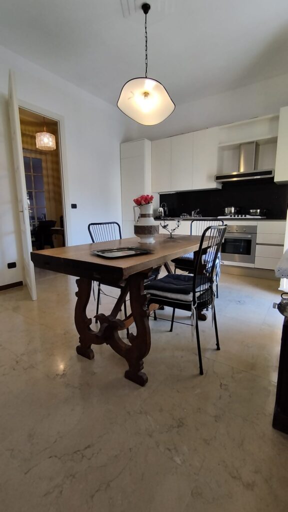 89d8d556-bdcf-4669-8f65-4aad2a3843c9-1