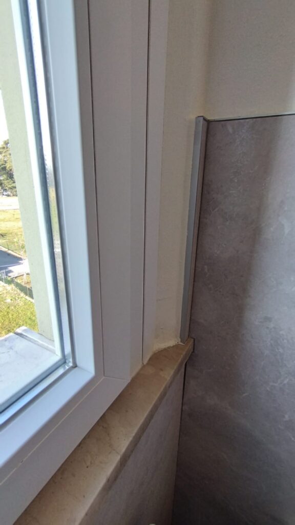 8afbdc78-3f16-48e9-abda-ffd7f5db81db-1