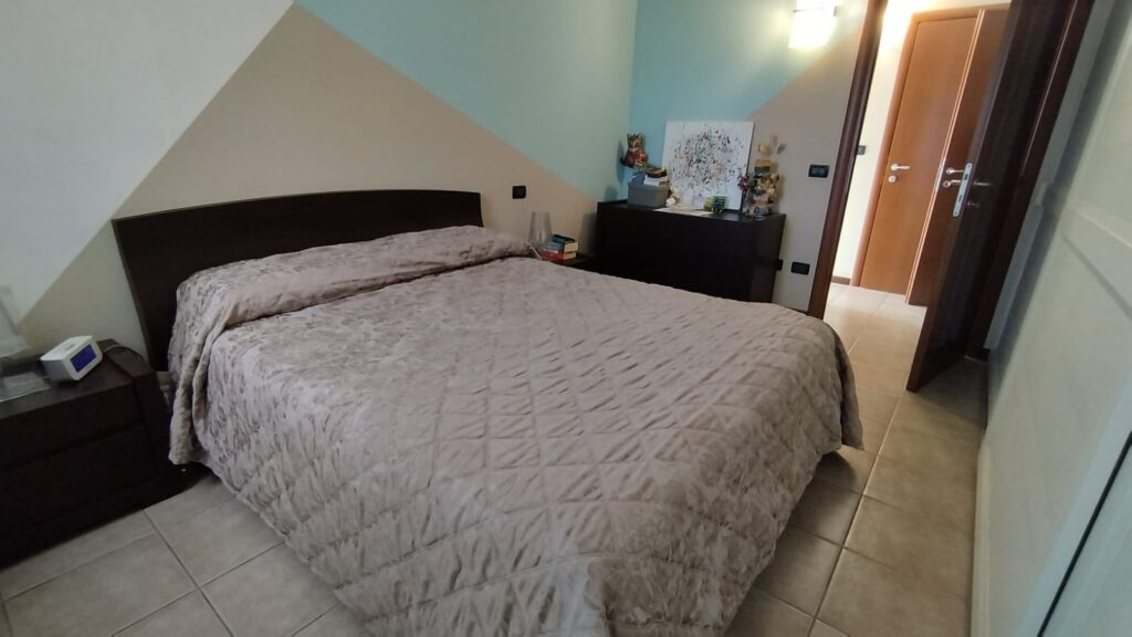 9dbfa918-50d9-4e69-a80a-3a4c4516a96c