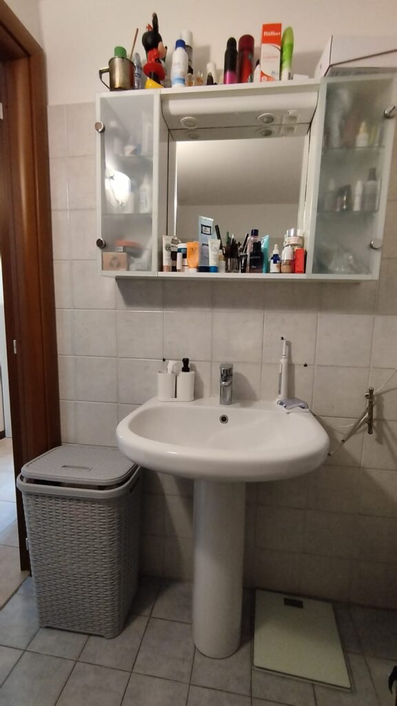 a64cd31f-7aeb-4065-8eef-3cf9467dbabc