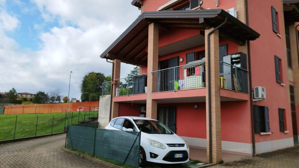 aaa40cfc-0685-4180-8530-6734fd26a1cb