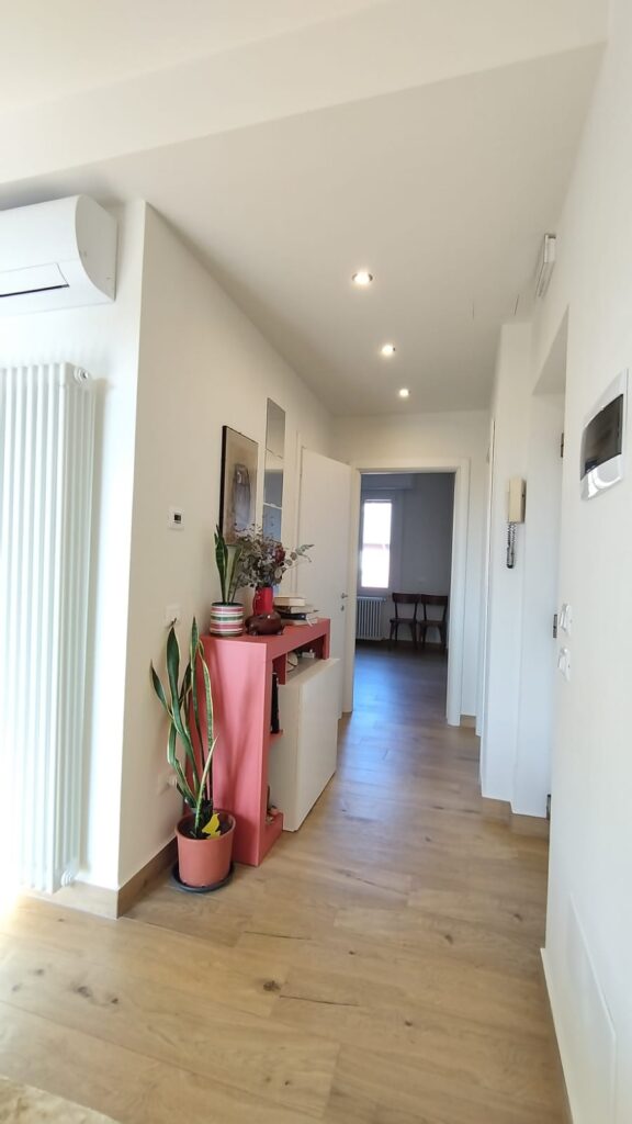 ab28c073-06ef-448f-ad08-4a6f8c383246