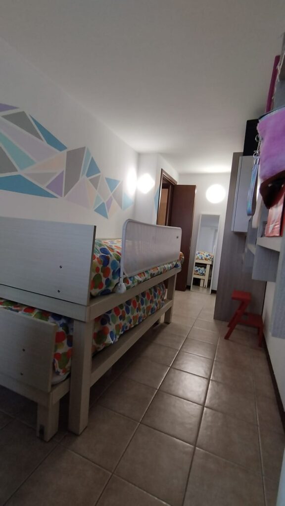 b0bff6ca-7d1b-4f5e-90fc-94cc89b84ce5