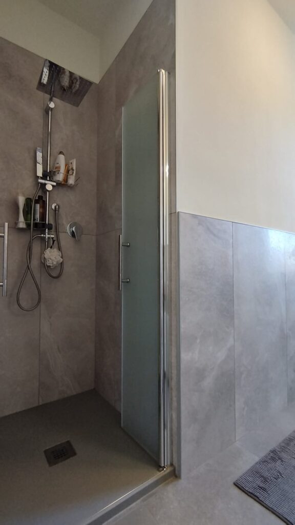 b3bc7e8f-cdf1-4a4e-b2dc-d1e77cdda514-1