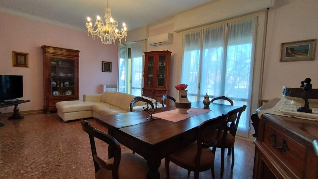 c18b4c90-7e5f-4725-a035-5f7bcac1baca