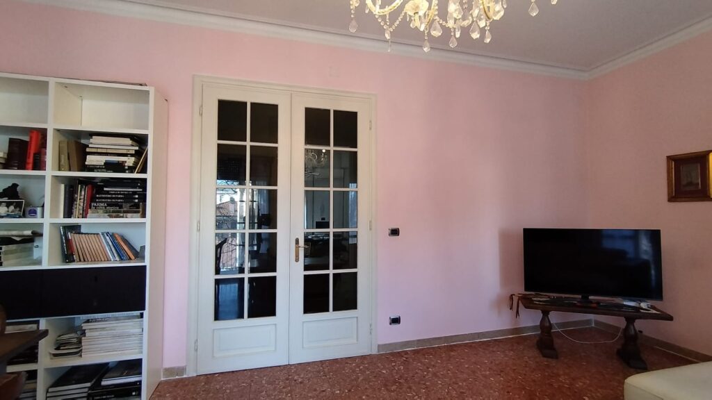 c8315fac-7924-401e-8029-717387ed3c71-1