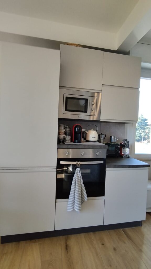 ccc677dc-4f78-45c1-b2f6-ebd941e1da9c