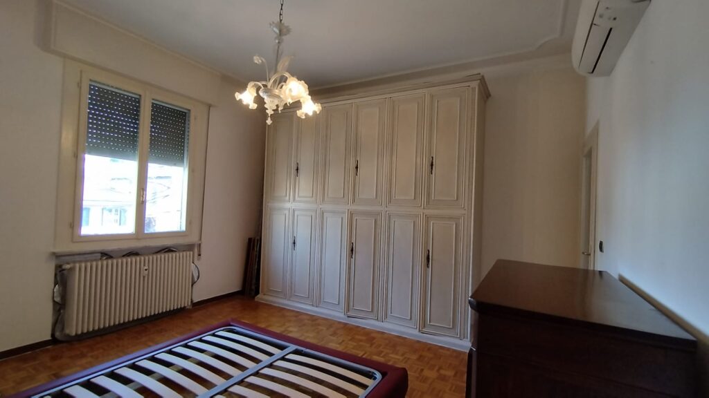 ef9e876b-726e-4b1b-a1de-b1d20ad847a6-1